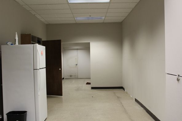 High Traffic Retail or Medical Space | Lakeland Drive: 4290 Lakeland Dr, Flowood, MS 39232